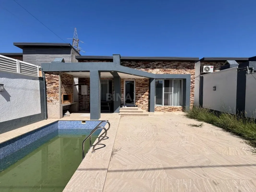 Satılır 4 otaqlı həyət evi 100 m²