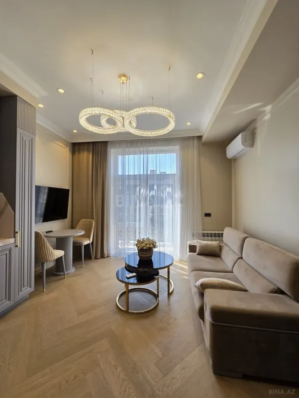 Kirayə verilir 2 otaqlı mənzil 60 m²