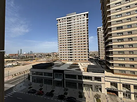 Satılır 3 otaqlı mənzil 163 m² — Bakı 3 otaq 163.00 m²
