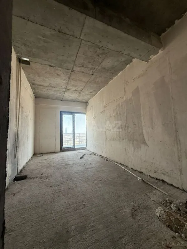 Satılır 3 otaqlı mənzil 163 m²