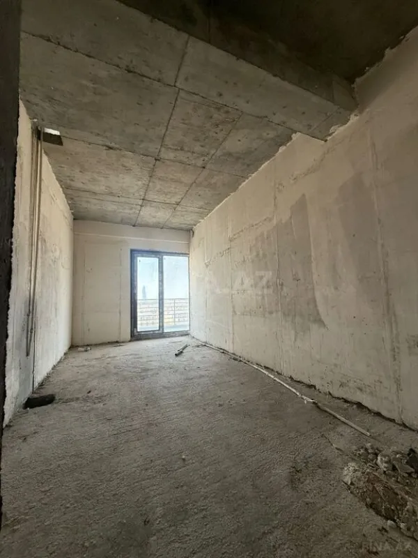 Satılır 3 otaqlı mənzil 163 m²