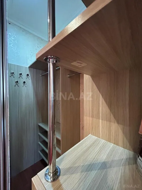 Satılır 2 otaqlı mənzil 81 m²