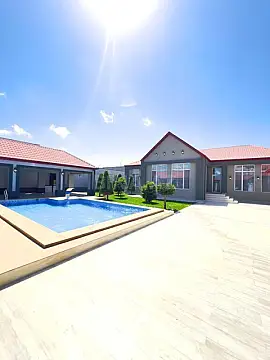 Satılır 5 otaqlı həyət evi 265 m²