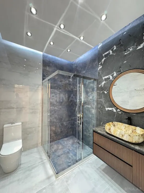 Satılır 5 otaqlı həyət evi 265 m²