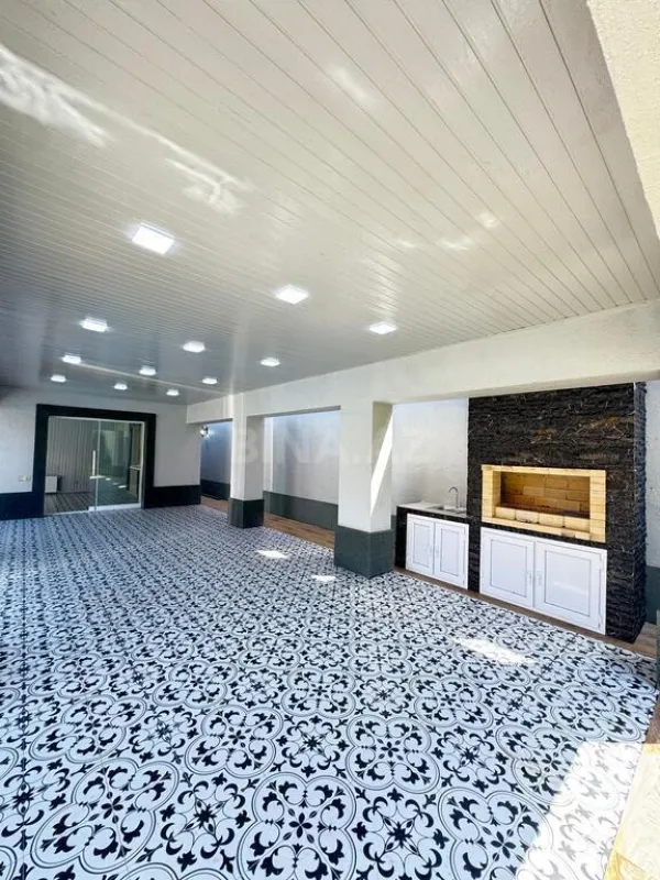 Satılır 5 otaqlı həyət evi 265 m²