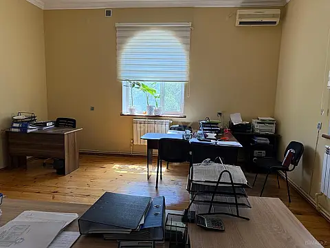 Kirayə verilir 3 otaqlı ofis 65 m²