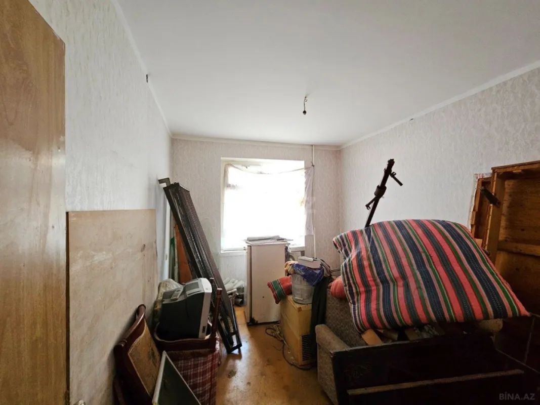 Satılır 5 otaqlı mənzil 120 m²