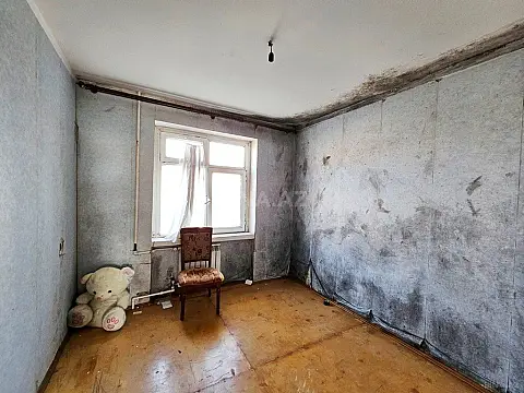 Satılır 5 otaqlı mənzil 120 m²