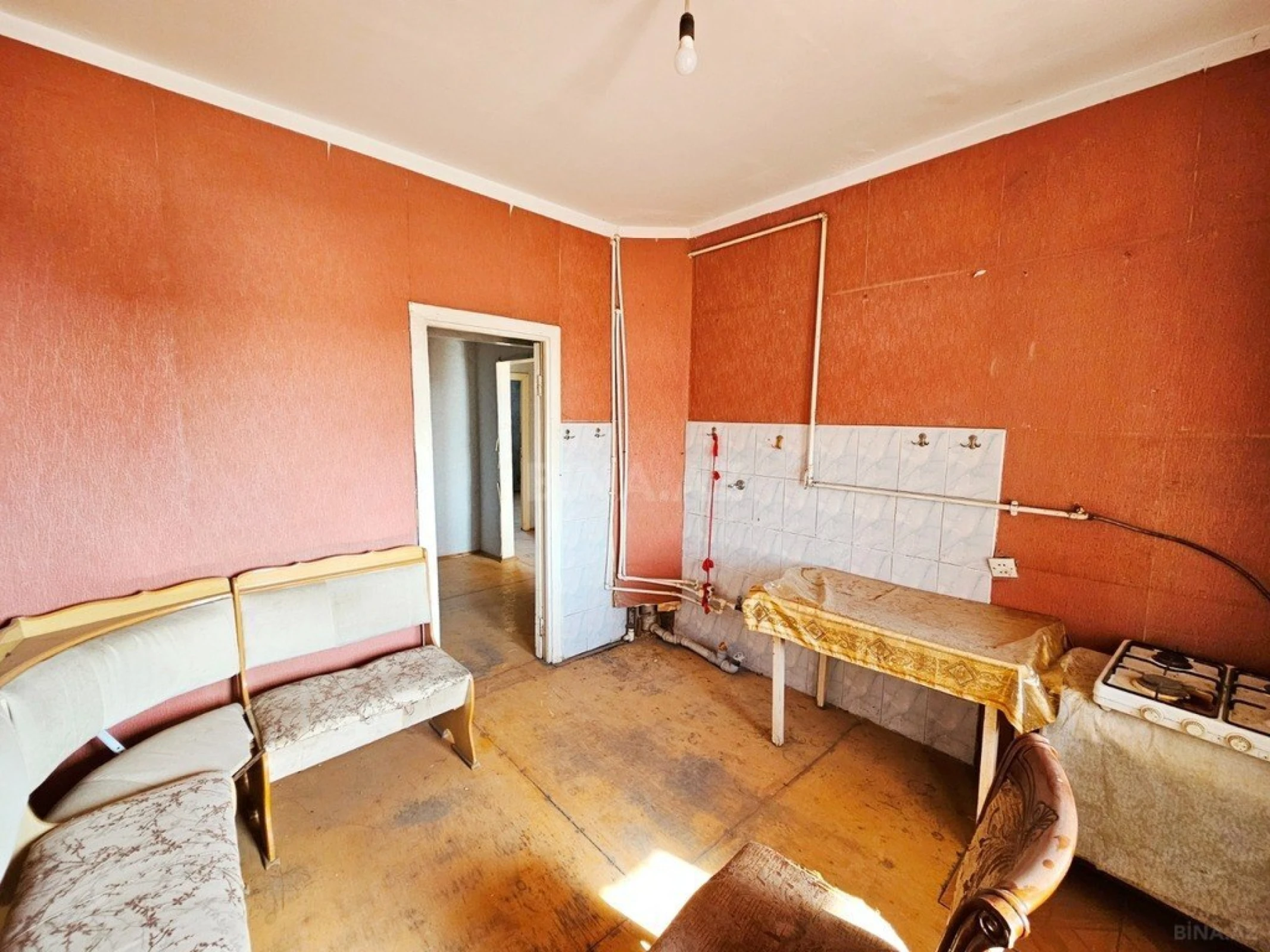 Satılır 5 otaqlı mənzil 120 m²