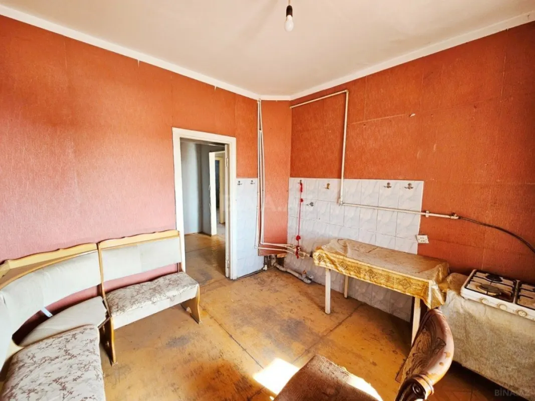 Satılır 5 otaqlı mənzil 120 m²