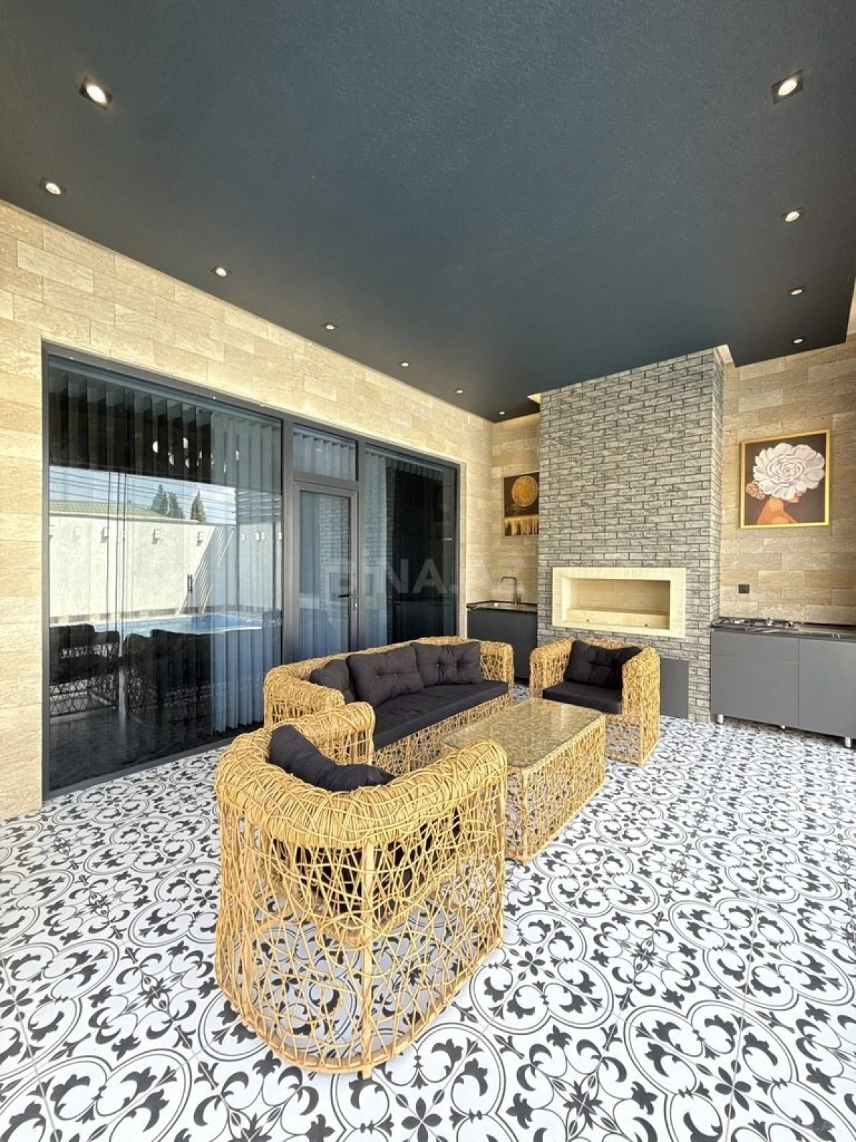 Satılır 4 otaqlı həyət evi 160 m²