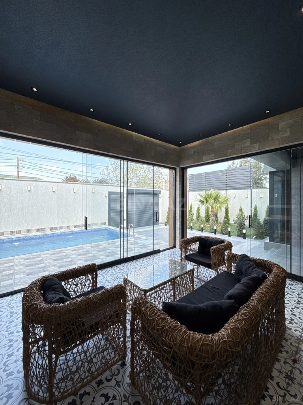 Satılır 4 otaqlı həyət evi 160 m²