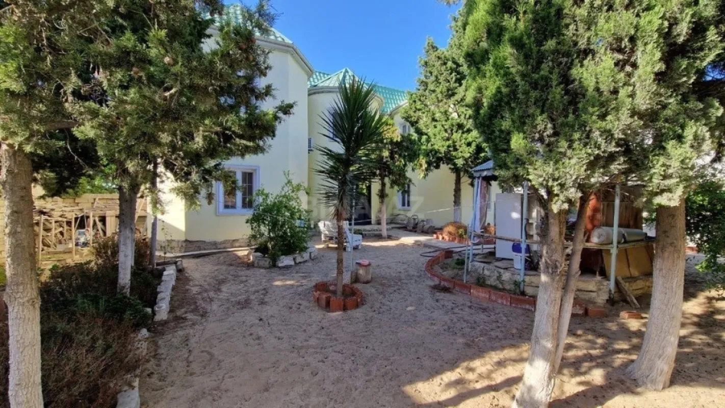 Satılır 4 otaqlı həyət evi 155 m²