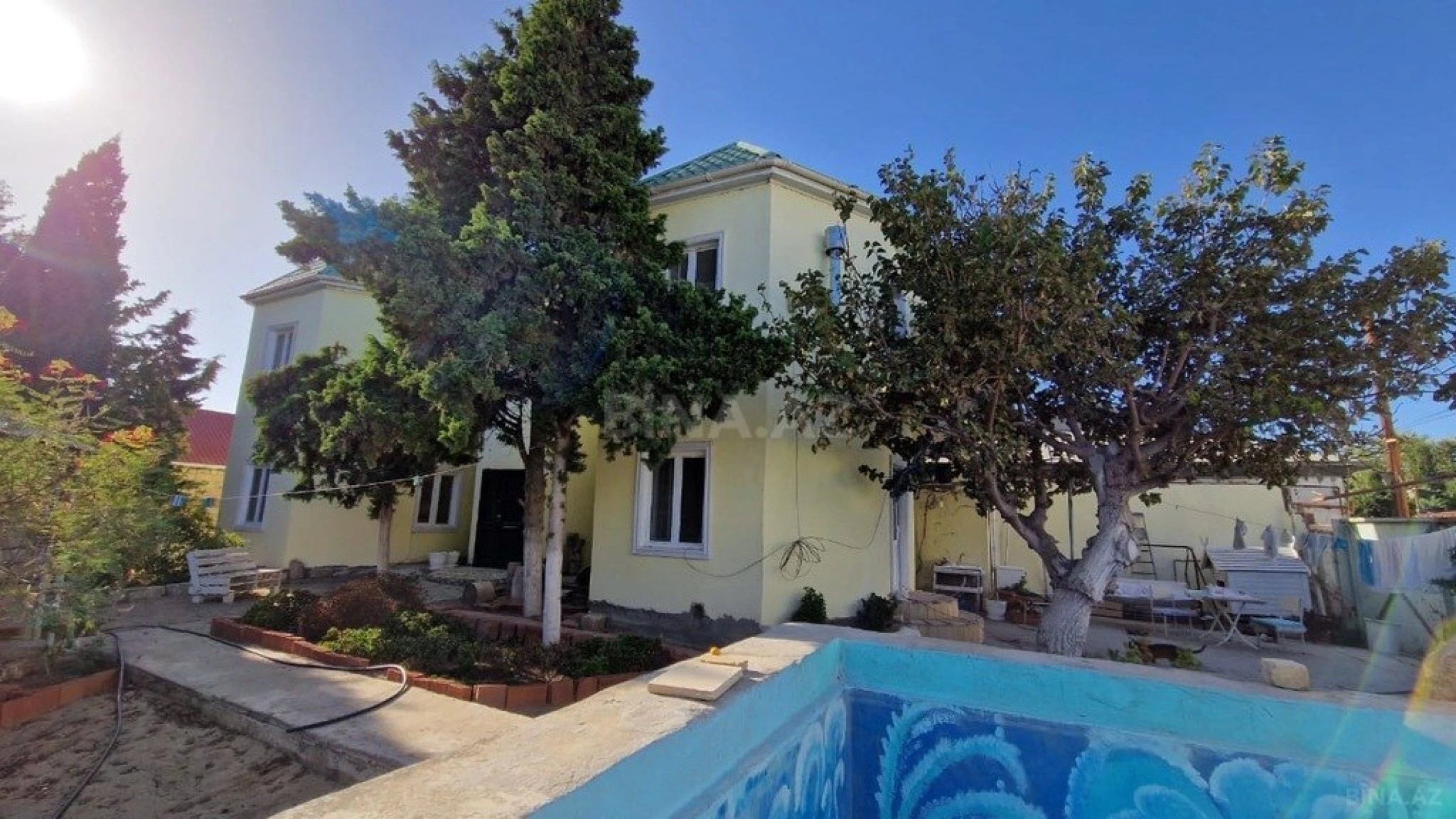 Satılır 4 otaqlı həyət evi 155 m²