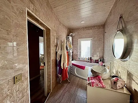 Satılır 4 otaqlı həyət evi 155 m²