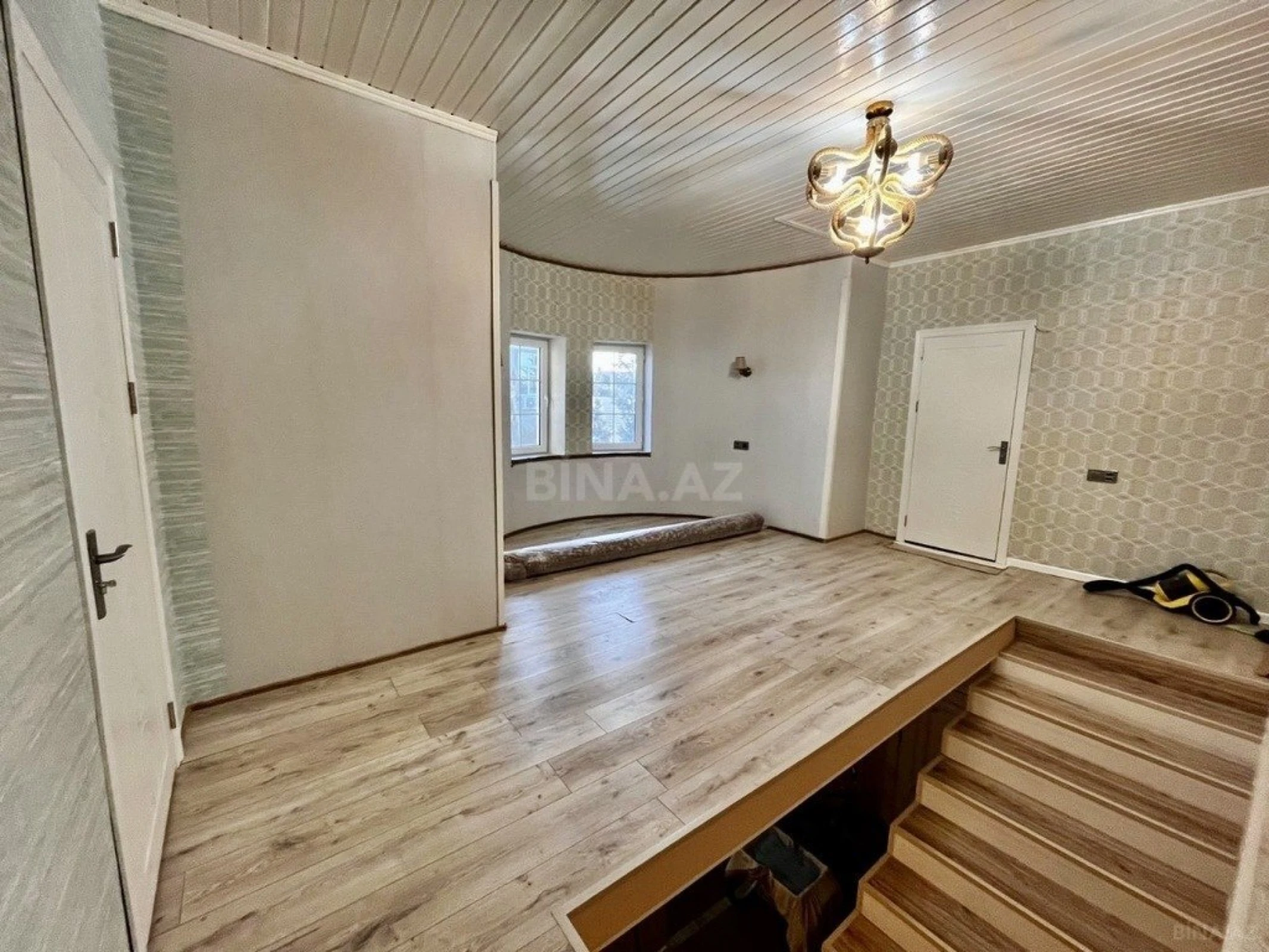 Satılır 4 otaqlı həyət evi 155 m²