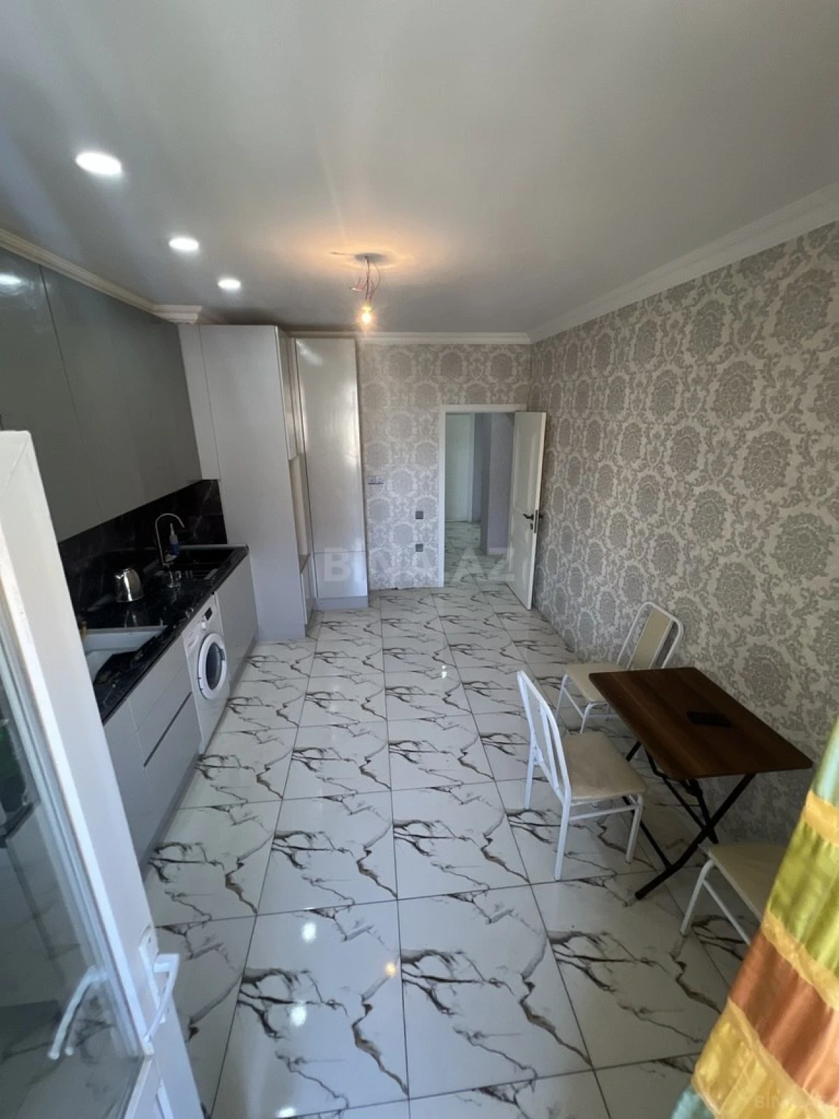 Satılır 3 otaqlı mənzil 110 m²