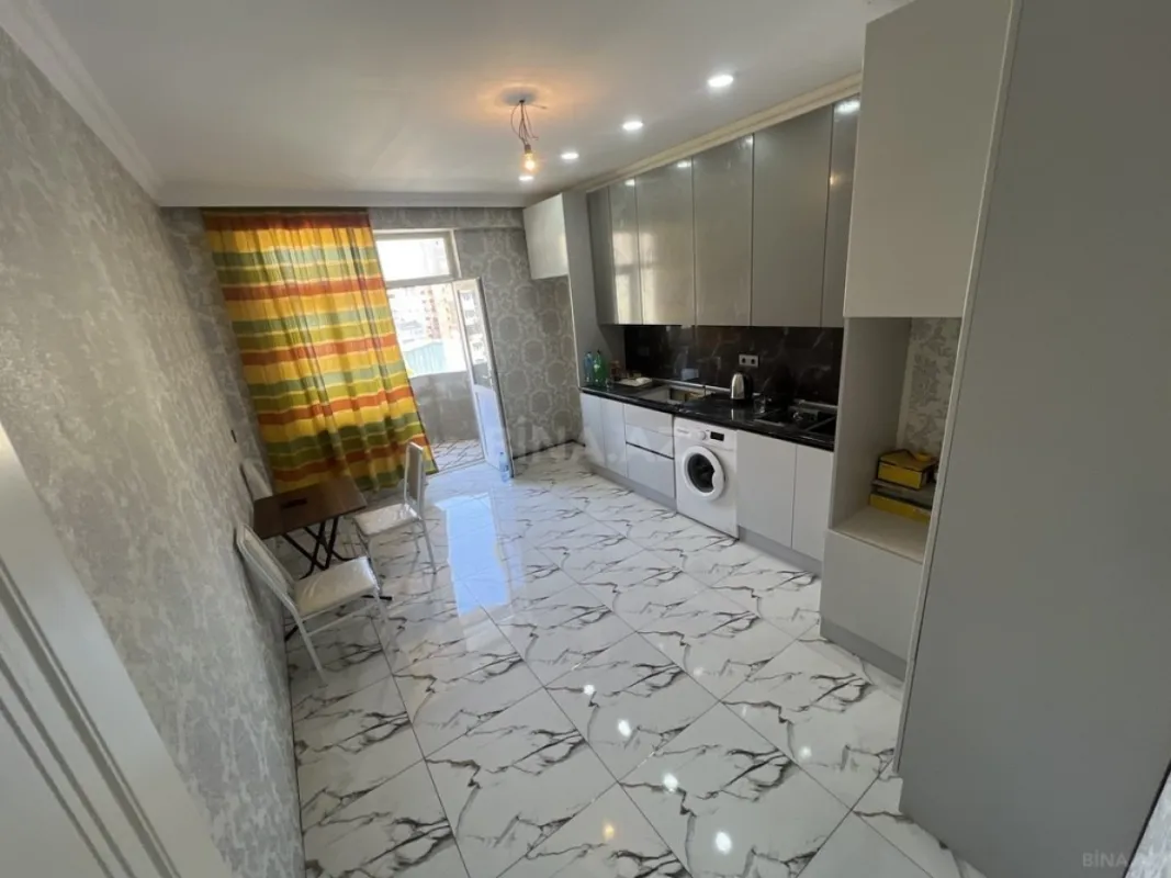 Satılır 3 otaqlı mənzil 110 m²