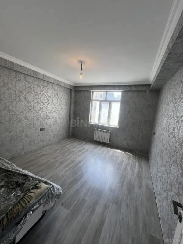 Satılır 3 otaqlı mənzil 110 m²