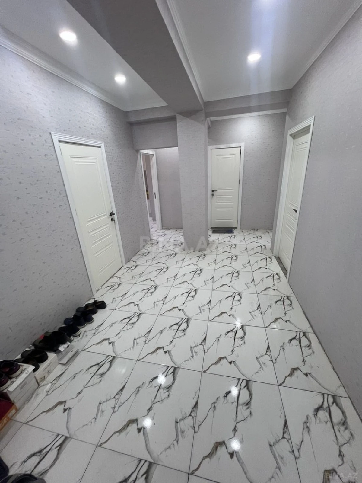 Satılır 3 otaqlı mənzil 110 m²