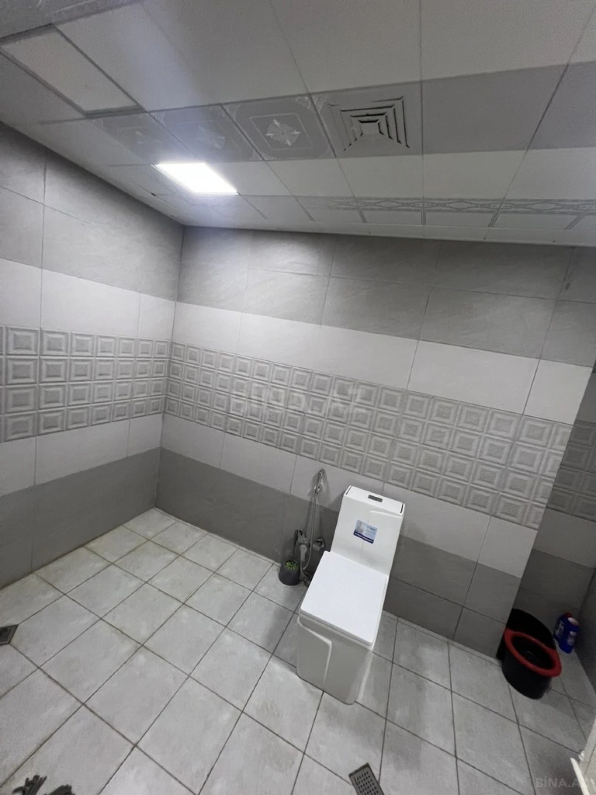 Satılır 3 otaqlı mənzil 110 m²