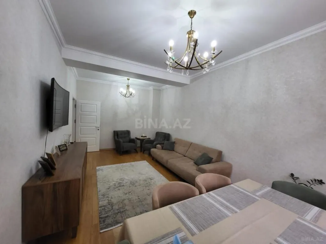 Satılır 3 otaqlı mənzil 102 m²