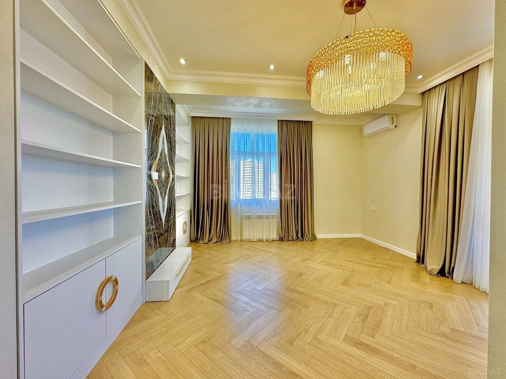 Satılır 3 otaqlı mənzil 80 m²