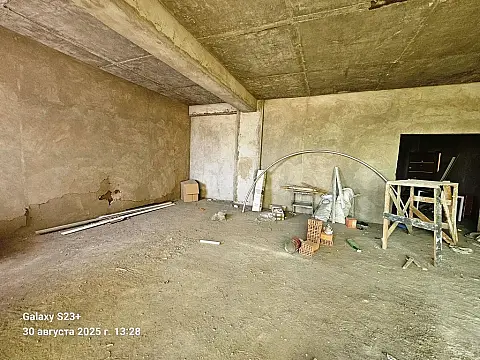 Satılır 5 otaqlı mənzil 265 m²