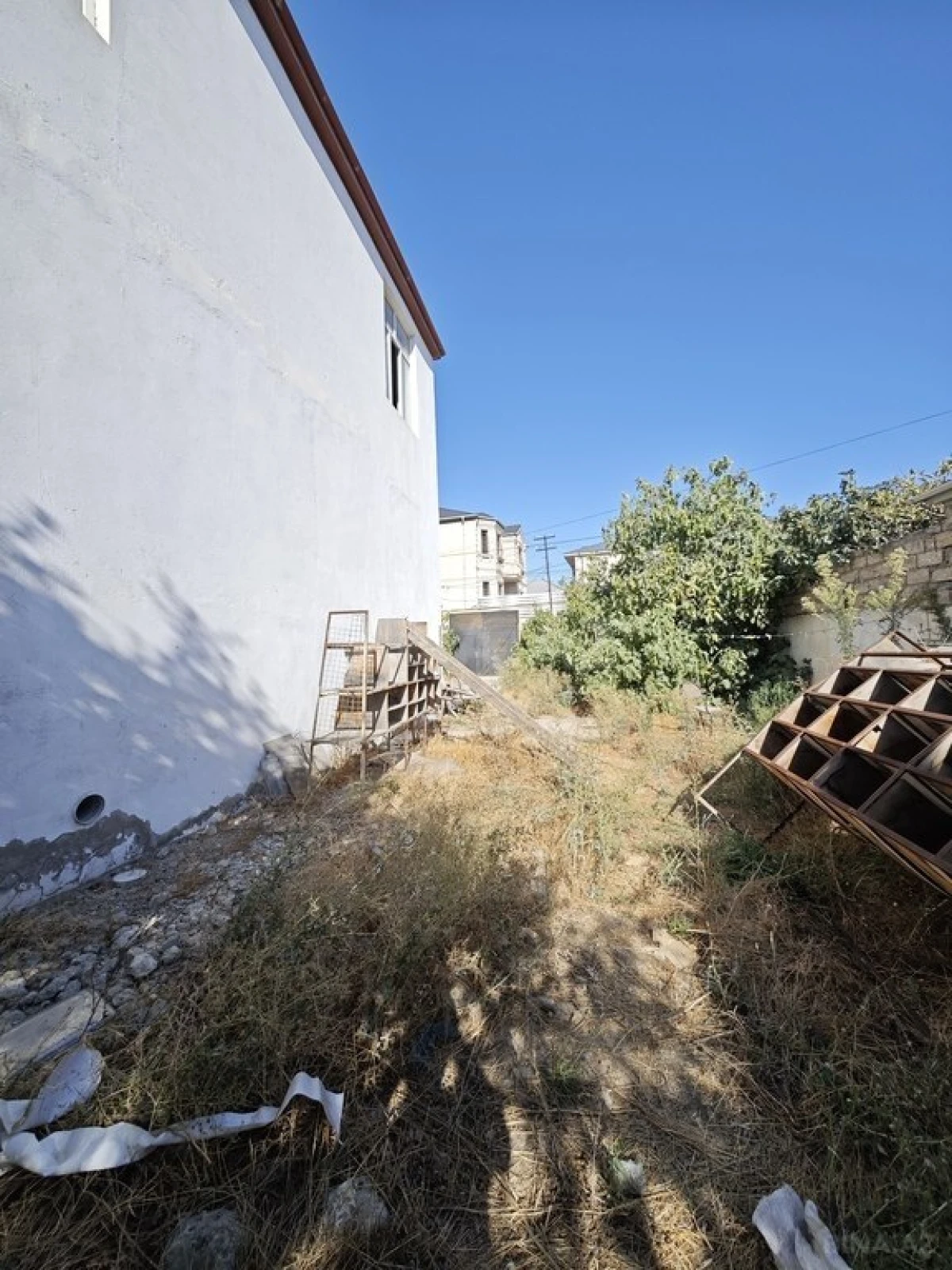 Satılır 7 otaqlı həyət evi 250 m²