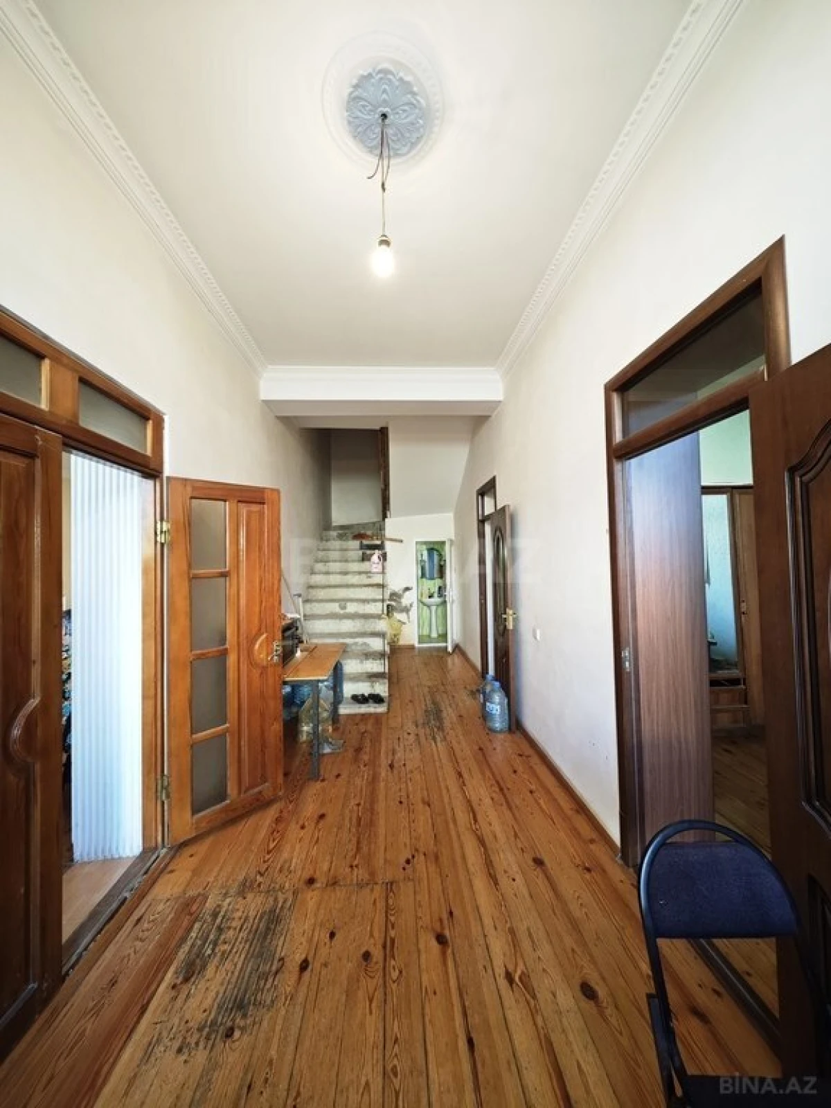 Satılır 7 otaqlı həyət evi 250 m²