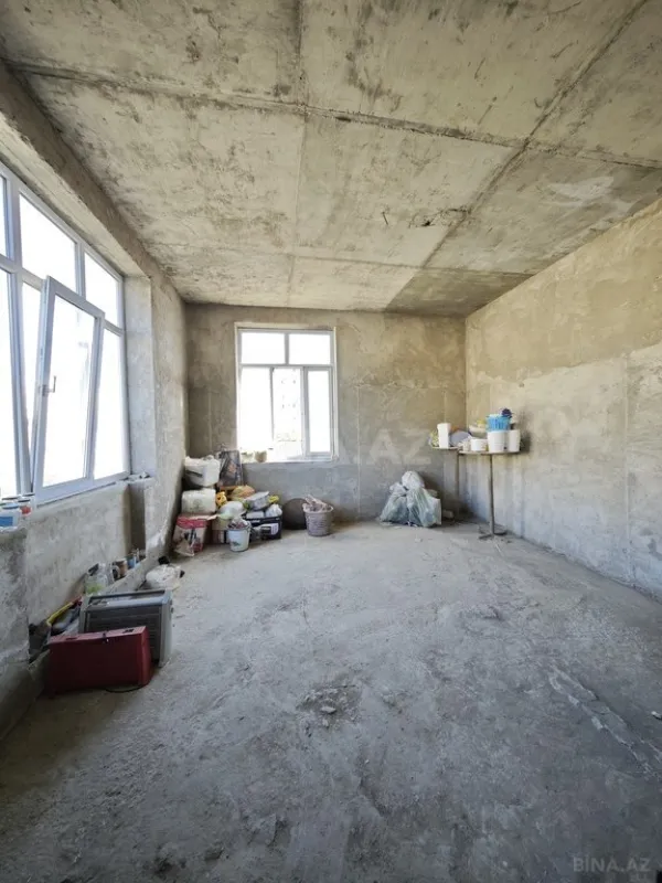 Satılır 7 otaqlı həyət evi 250 m²