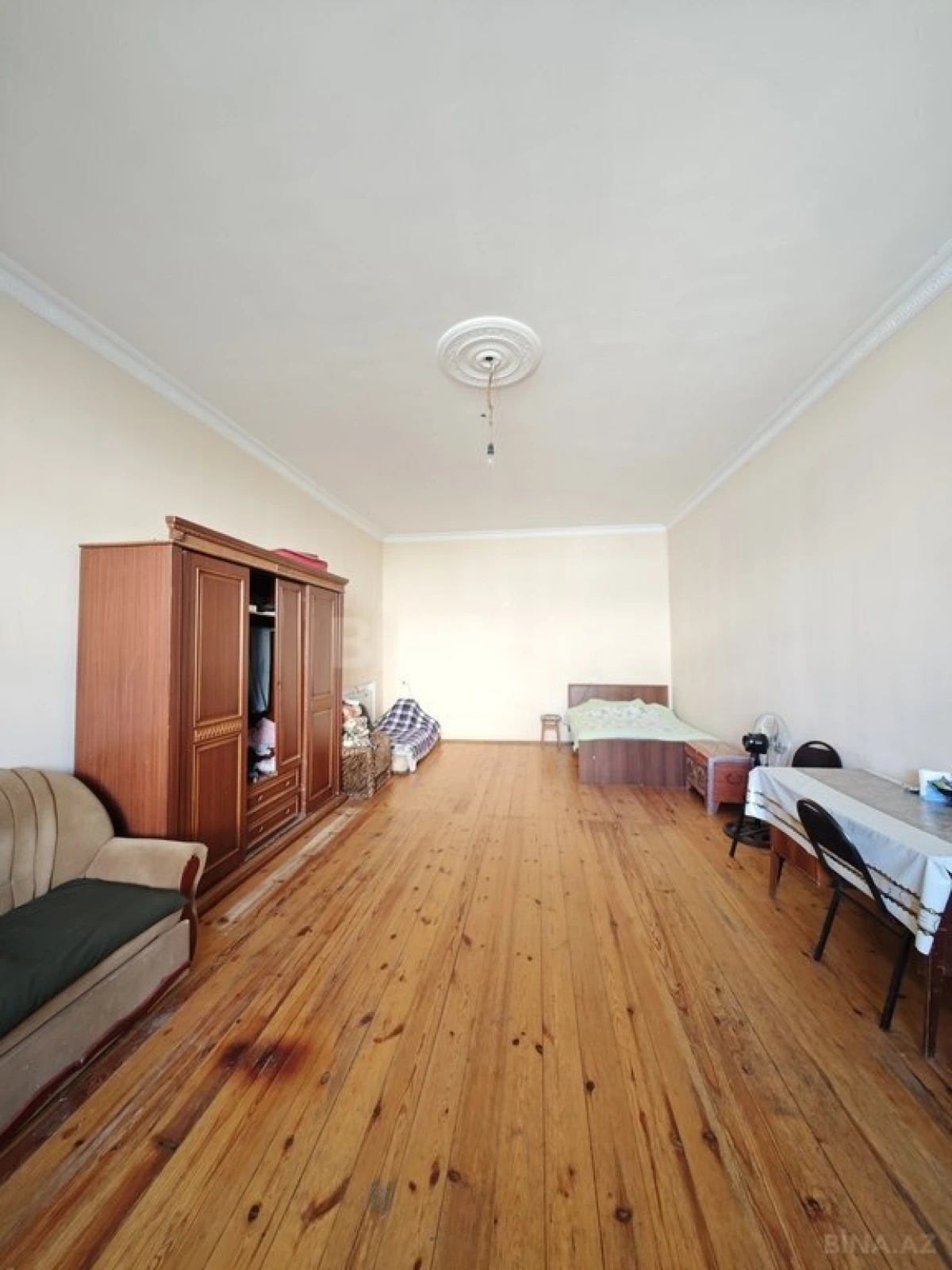 Satılır 7 otaqlı həyət evi 250 m²