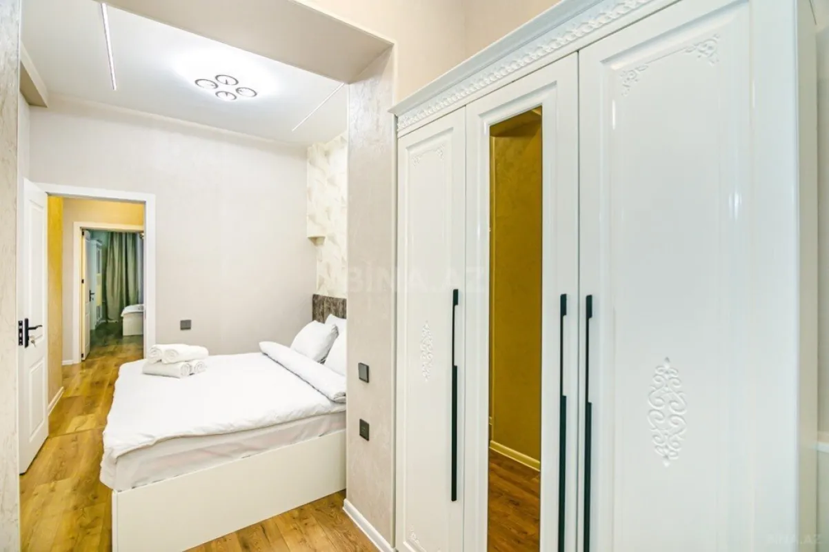 Kirayə verilir 4 otaqlı mənzil 147 m²