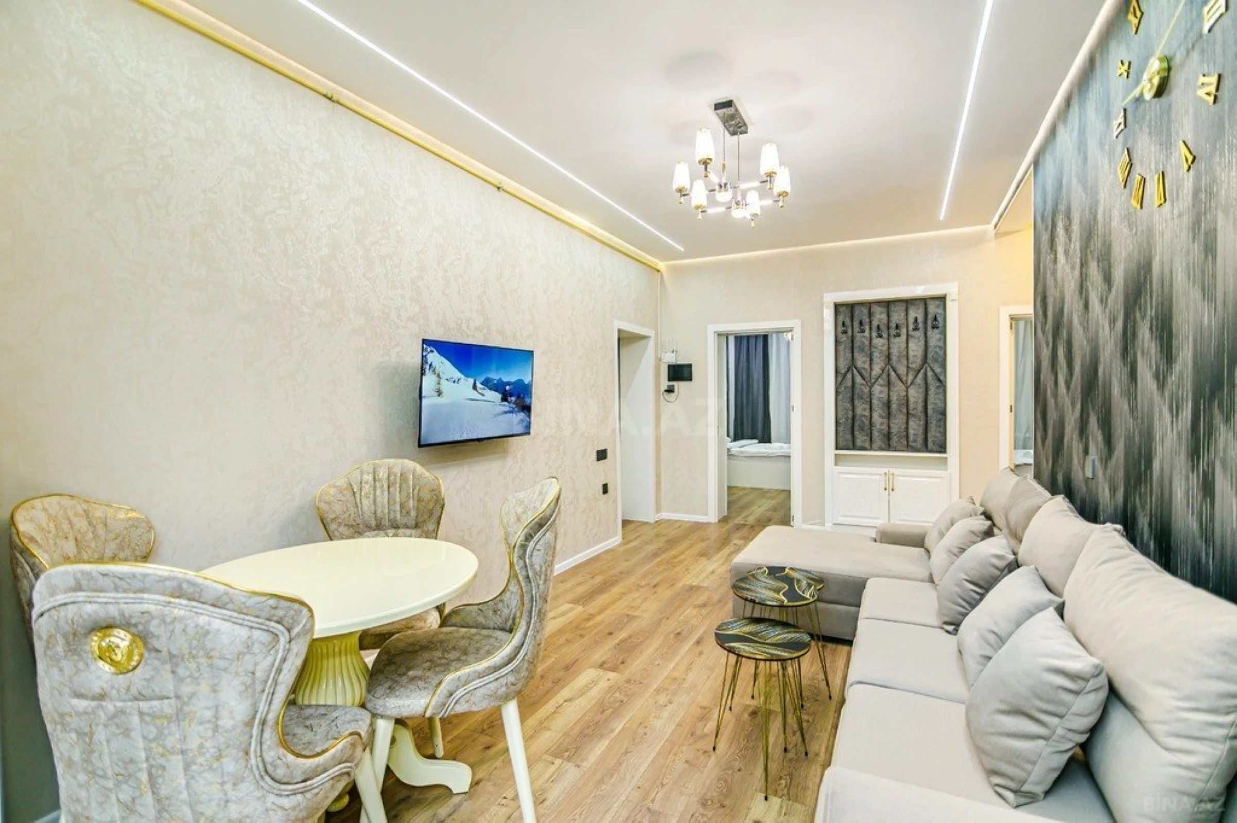 Kirayə verilir 4 otaqlı mənzil 147 m²