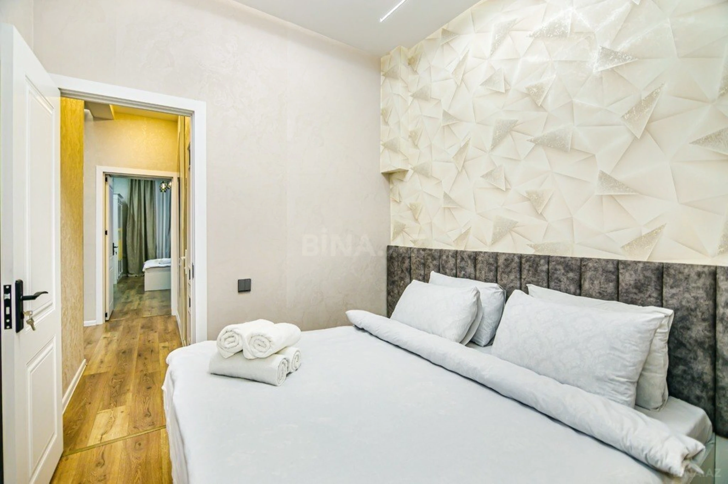 Kirayə verilir 4 otaqlı mənzil 147 m²