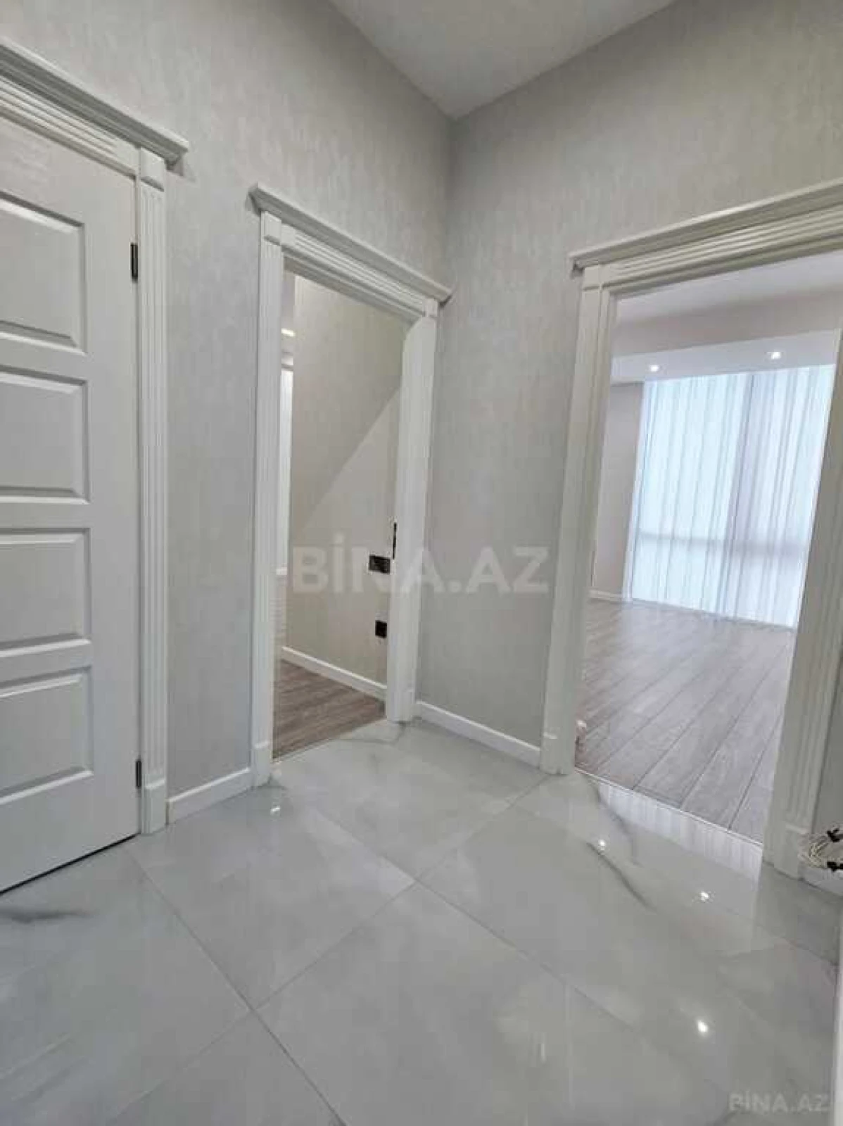 Satılır 3 otaqlı mənzil 97 m²
