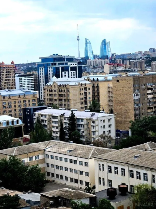 Satılır 3 otaqlı mənzil 97 m²