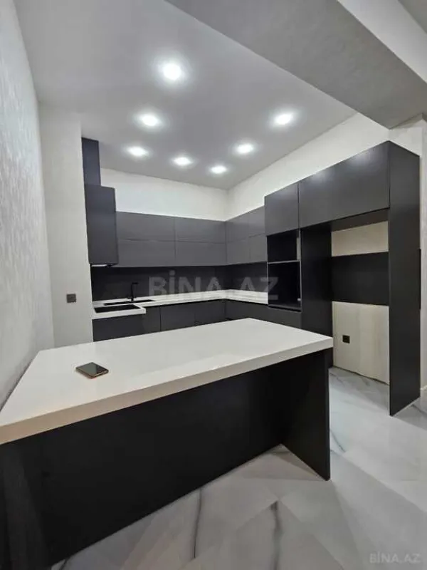 Satılır 3 otaqlı mənzil 97 m²