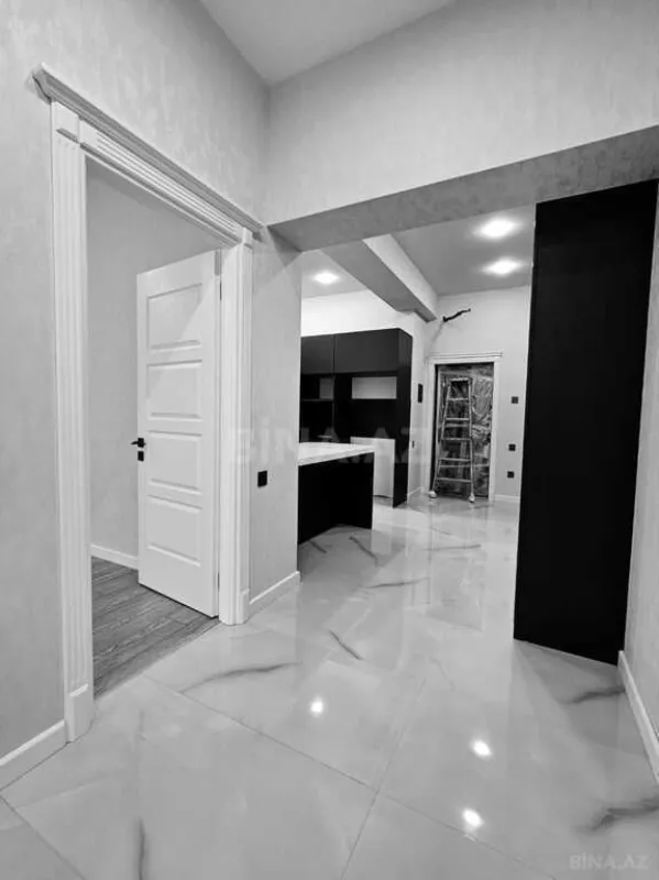 Satılır 3 otaqlı mənzil 97 m²