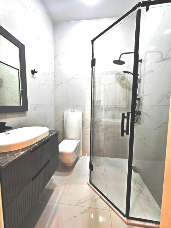 Satılır 3 otaqlı mənzil 97 m²