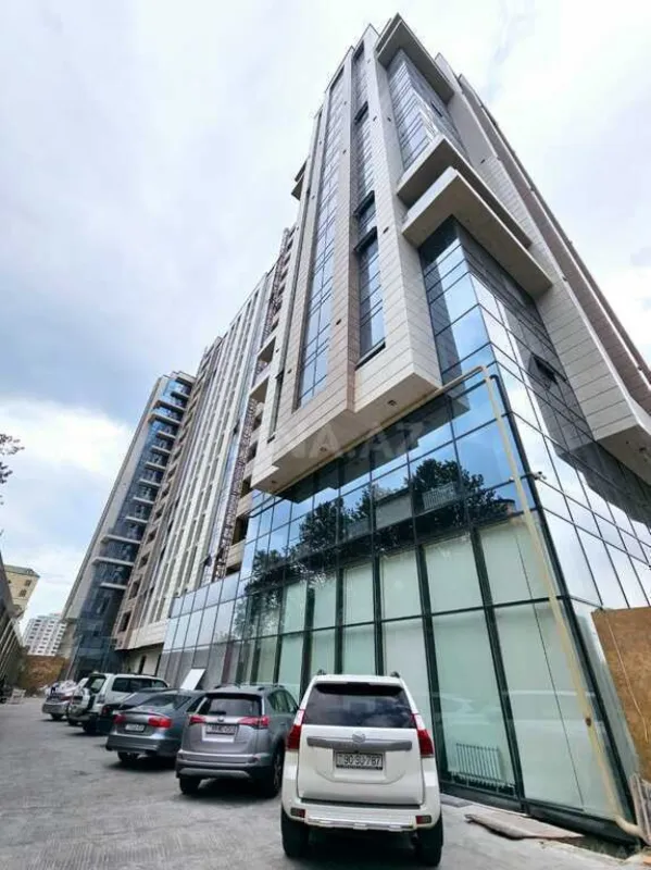 Satılır 3 otaqlı mənzil 97 m²