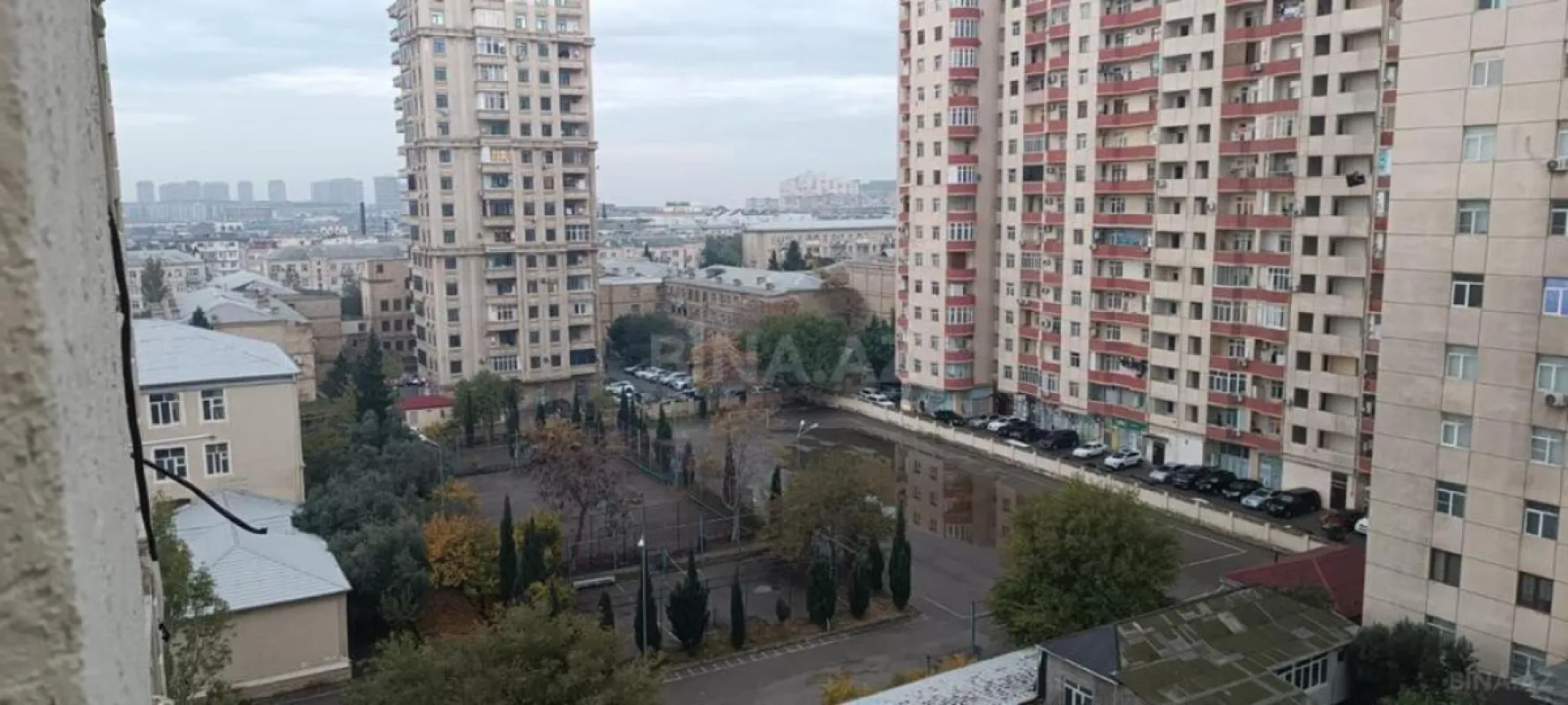 Satılır 2 otaqlı mənzil 70 m²