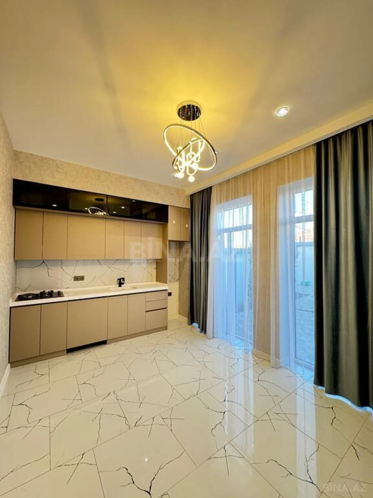 Satılır 4 otaqlı həyət evi 150 m²