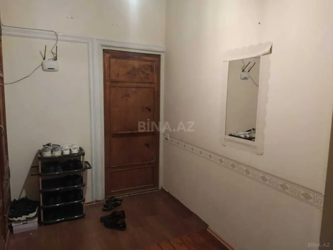 Satılır 5 otaqlı mənzil 125 m²