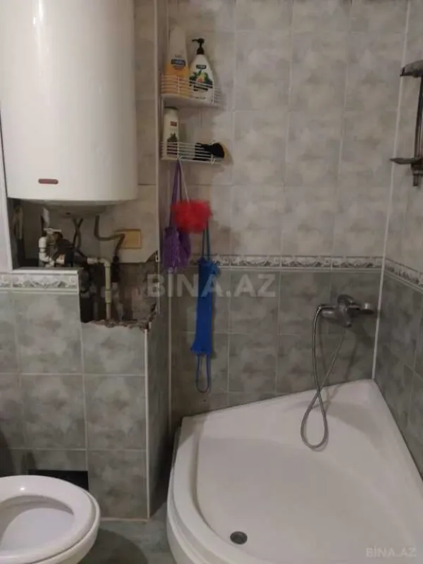 Satılır 5 otaqlı mənzil 125 m²