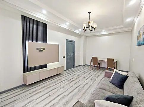 Satılır 2 otaqlı mənzil 85 m²