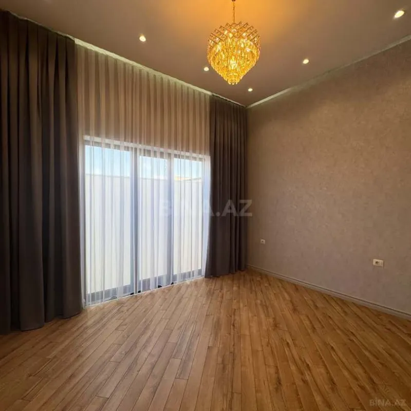 Satılır 5 otaqlı həyət evi 200 m²