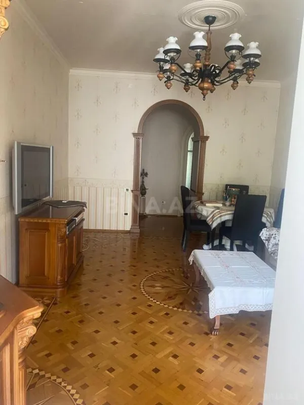 Satılır 3 otaqlı mənzil 100 m²