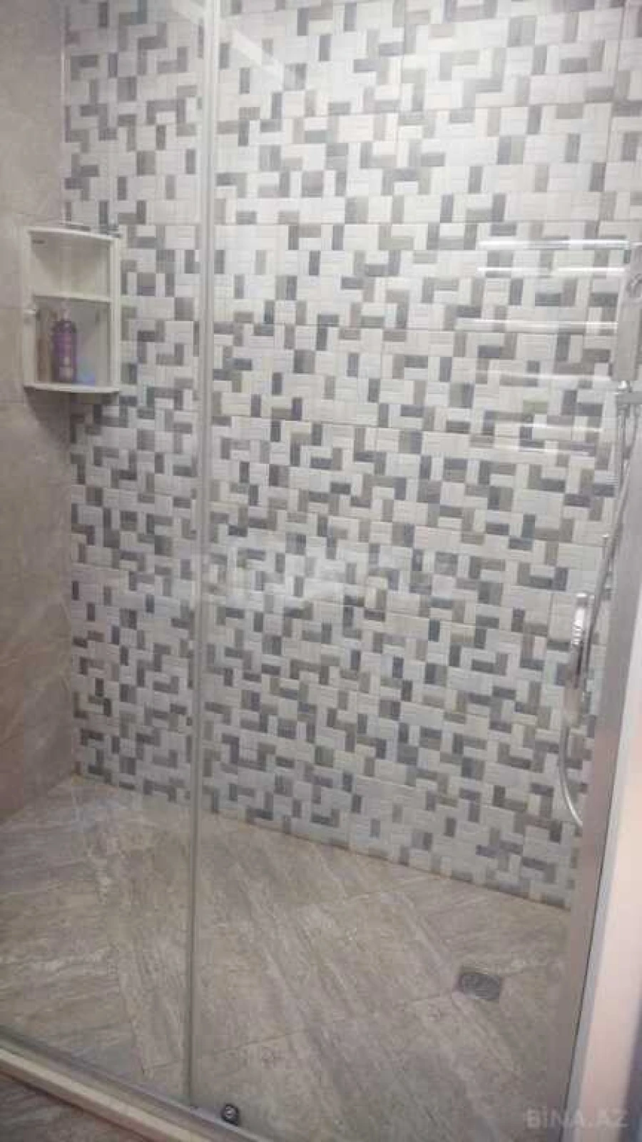 Satılır 3 otaqlı mənzil 110 m²