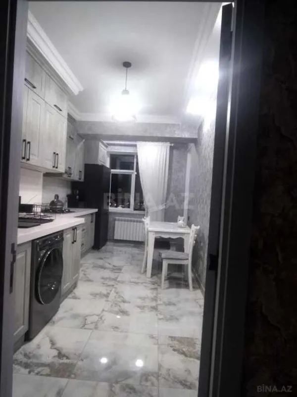 Satılır 3 otaqlı mənzil 110 m²